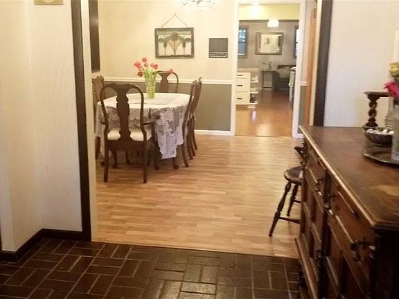 5th image of 1426 Miller Ln
