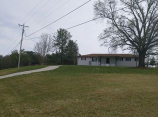 409 Old Hunts Bridge Rd, Greenville, SC 29617