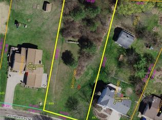 745 Greenbrier Sq NE, Bolivar, OH 44612