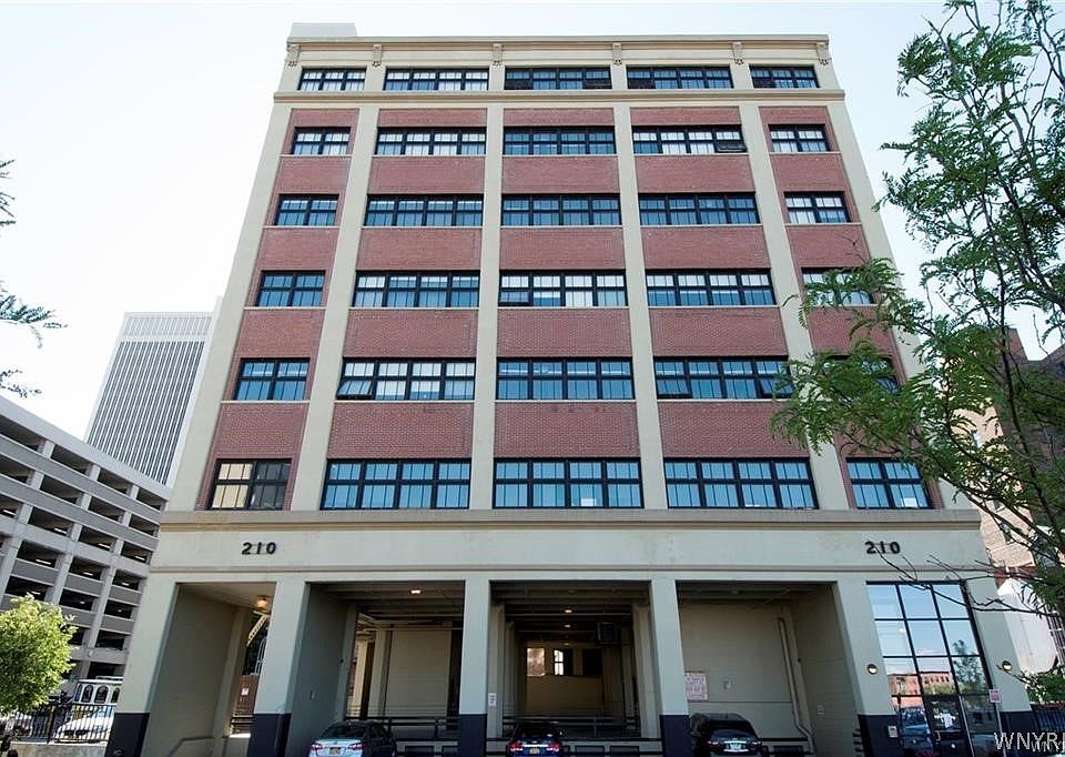 1st image of 210 Ellicott St #202