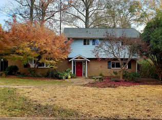 6 Ramblewood Ln, Greenville, SC 29615