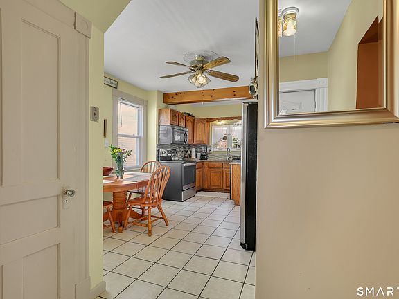 5th image of 69 Columbia Street