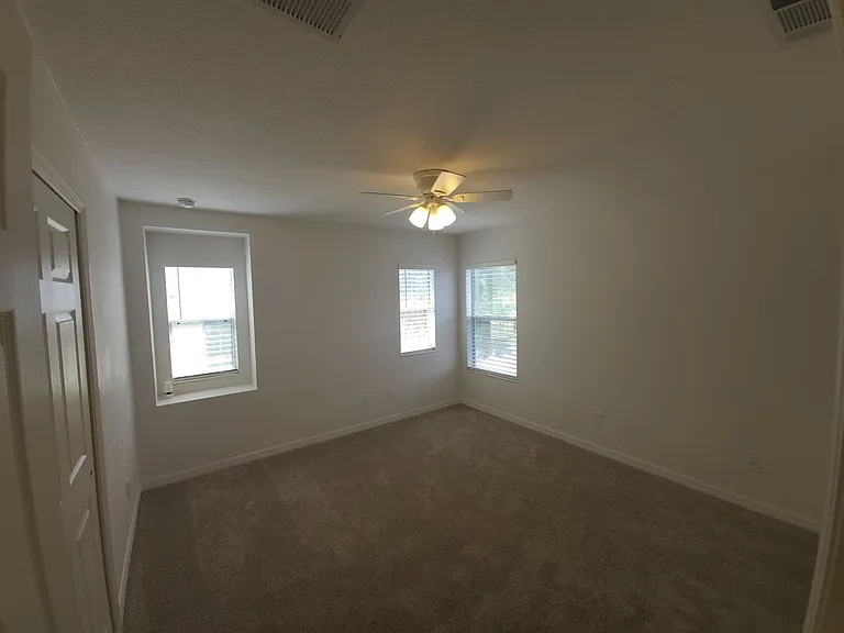 912 N Jacks Lake Rd — Photo 22
