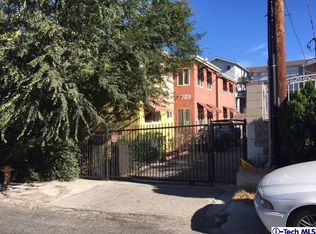 7323 Valmont St, Tujunga, CA 91042