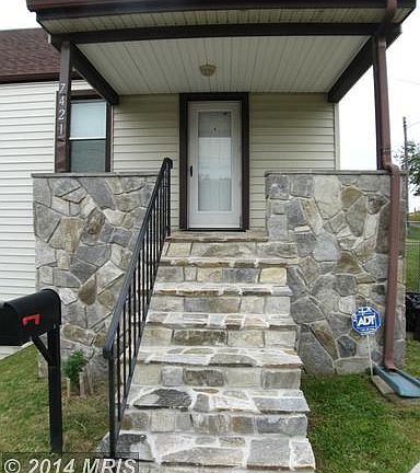 3rd image of 7421 School Ave