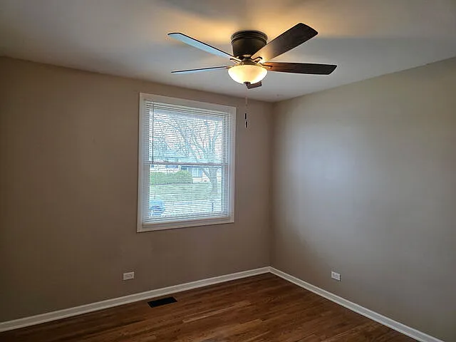 9407 Elm Ave — Photo 21
