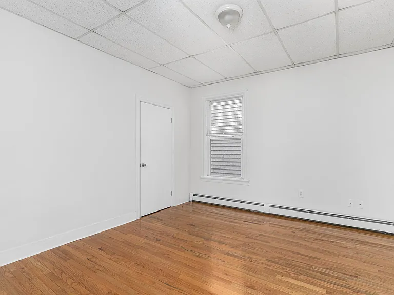 79 Oak St #4 — Photo 7