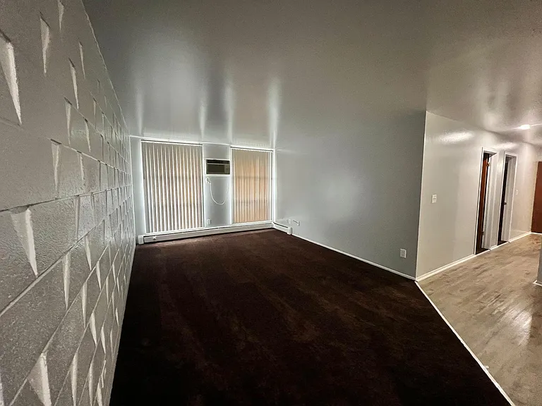 Dolson Arms Apartments — Photo 43