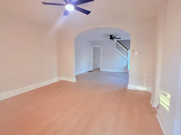 31 Alden Ave, Trenton, NJ 08618