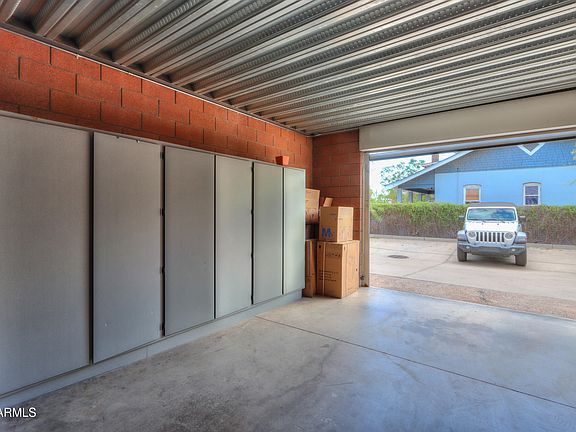 5th image of 930 N 9TH Street #2