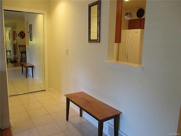 5th image of 28 Brookfield Ln Unit 3