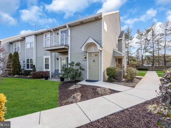 1508B Ralston Dr #B, Mount Laurel, NJ 08054