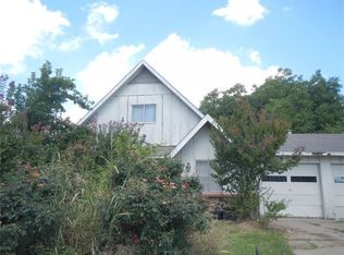 3225 Harris Ln, Haltom City, TX 76117
