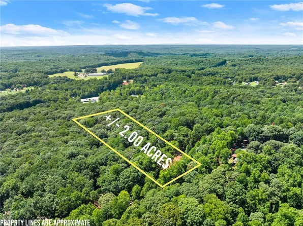 3320 Cooper Bridge Rd #2, Gainesville, GA 30507