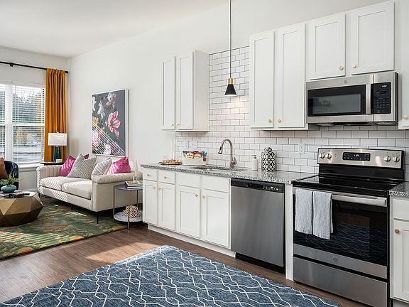 5th image of 5280 Beechmont Ave #4209