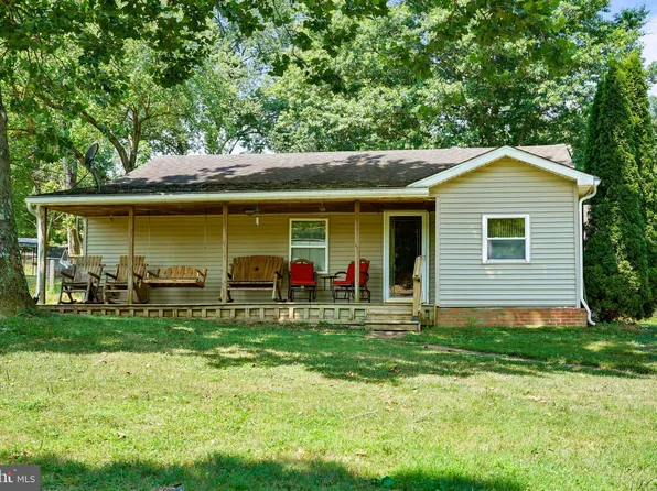 107 Hilltop Rd, Elkton, MD 21921