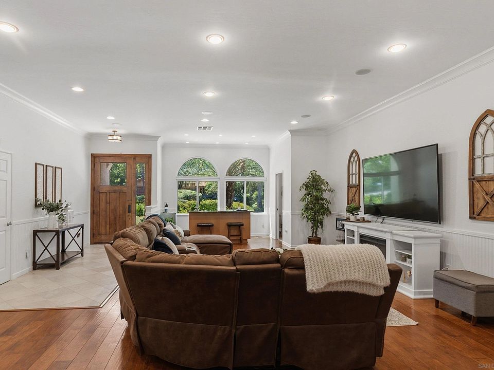 1st image of 13126 Silver Saddle Ln