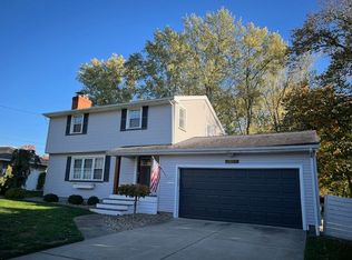 2869 Algonquin Dr, Poland, OH