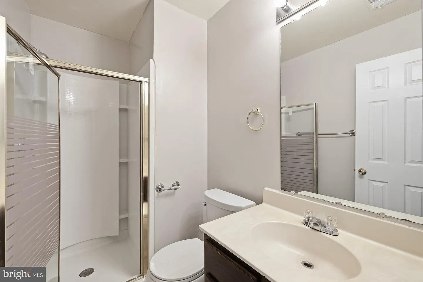 3 bed, 1445 sqft, $2,500 — Photo 1