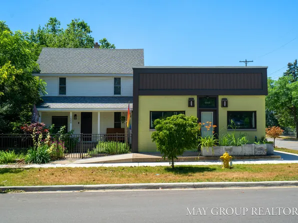 1559 College Ave NE, Grand Rapids, MI 49505