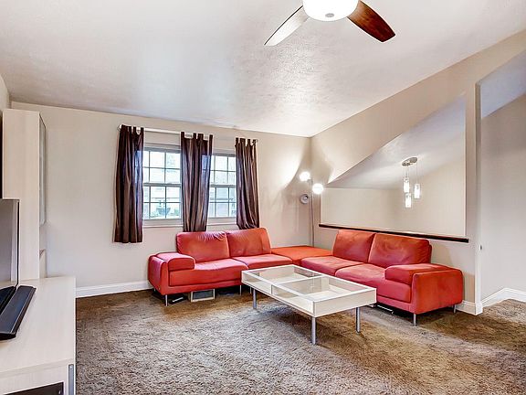 4th image of 3275 Atlin Ave