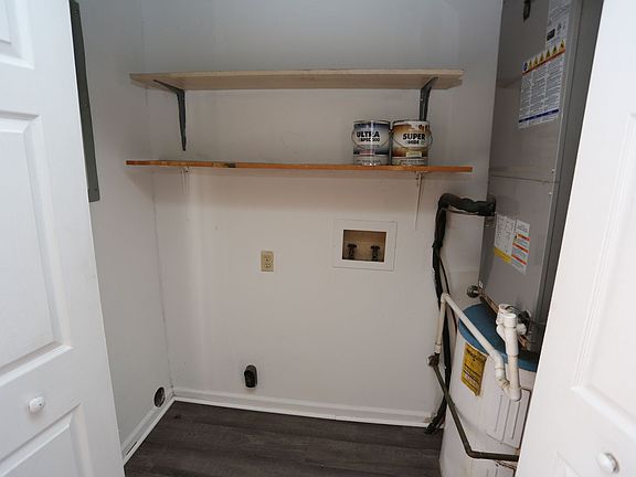 3rd image of 140 Lanier Dr #91