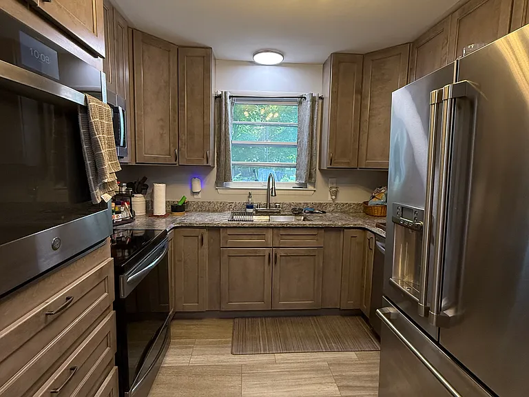 416 Blane Dr — Photo 2