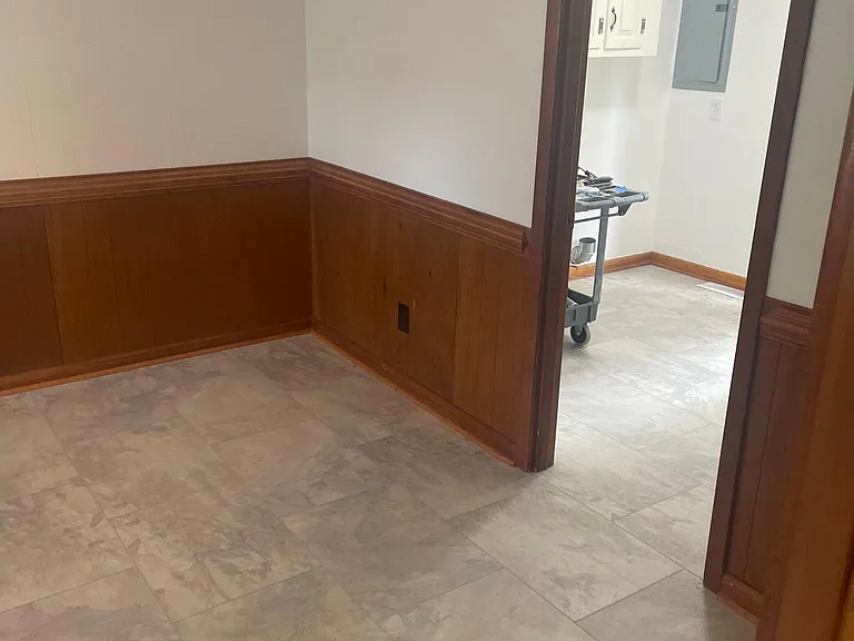 Entrance to laundry/mudroom