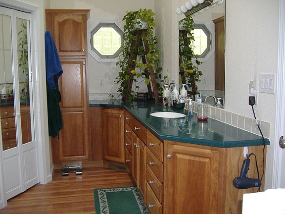 Master Bath has Whirlpool Tub/Shower Combo