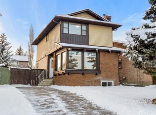 111 E Macewan Glen Close NW, Calgary, AB T3K2C2