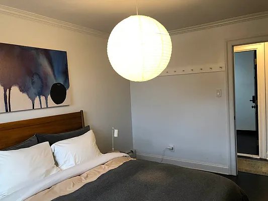 Rented by Douglas Elliman | media 15