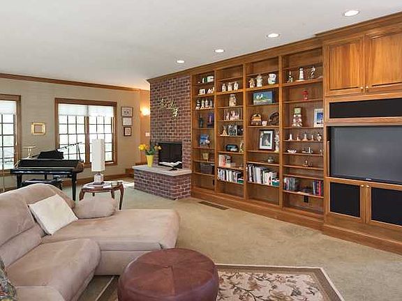 3rd image of 5580 Wild Pine Dr