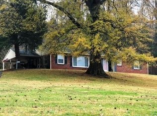 2056 Valentine St, Elizabethton, TN 37643