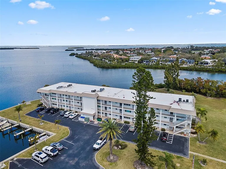 3330 Gulf Of Mexico Dr #104-D — Photo 34