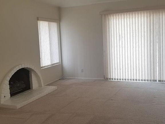 4th image of 2217 Crespi Ln