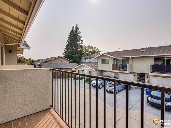 3rd image of 1718 Whitwood Ln