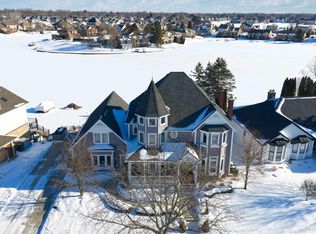 51244 Forster Ln, Shelby Township, MI 48316