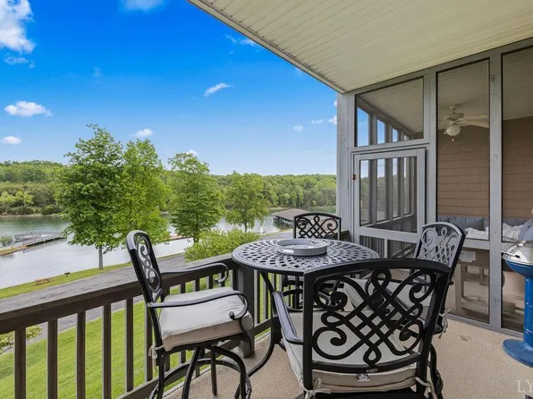 1175 Mariners Way, Huddleston, VA 24104