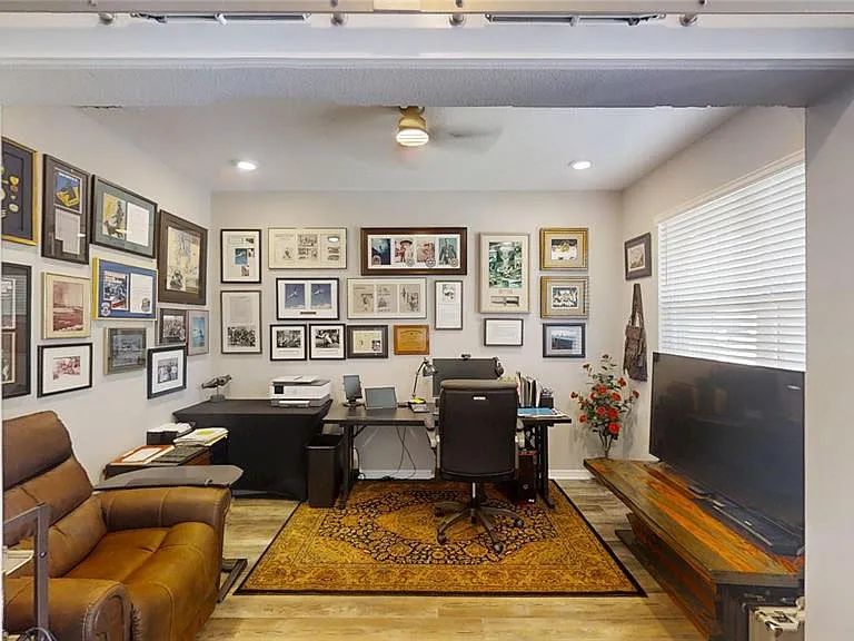 5655 SW 78th Avenue Rd — Photo 3