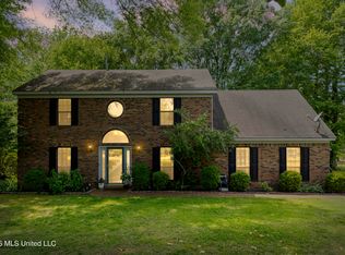 33 E Sweetwater Rd, Byhalia, MS 38611