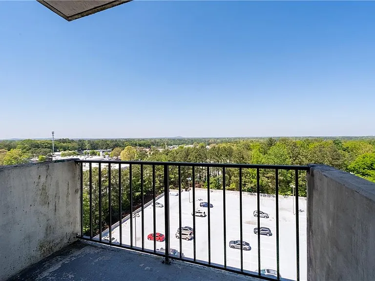 300 Johnson Ferry Rd #B915 — Photo 11