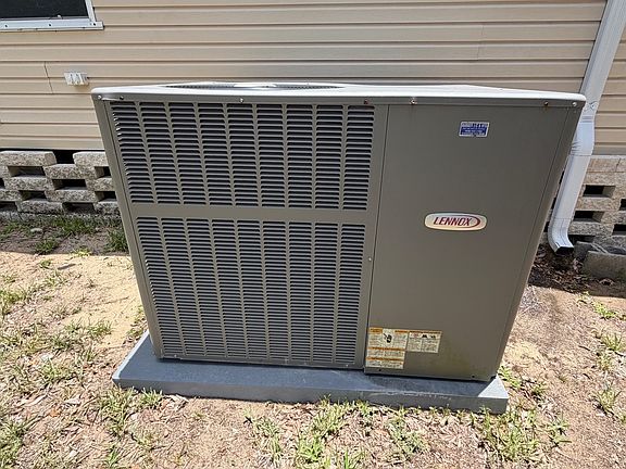 3rd image of 28 Bimini Cir
