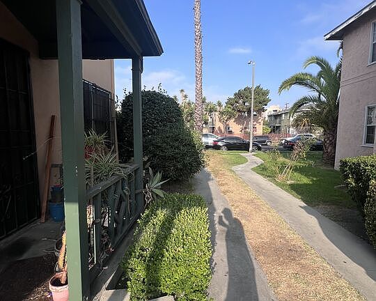 4th image of 6130 S Hobart Blvd