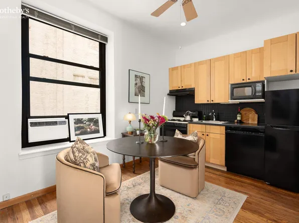 51 West 81st Street image 7 of 14