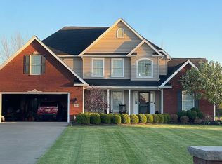 3960 Slusaric Rd, North Tonawanda, NY 14120