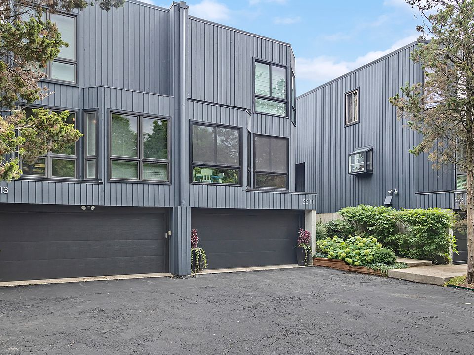 2211 Dodge Ave Evanston, IL, 60201 - Apartments for Rent | Zillow