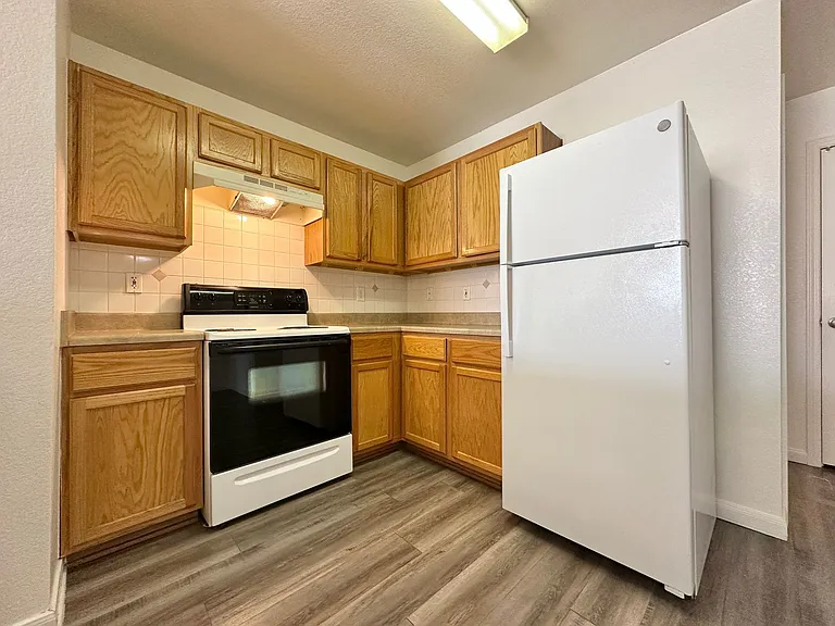 3401 Turner Ave — Photo 12