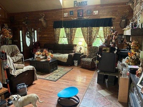 4th image of 1218 Long Branch Rd