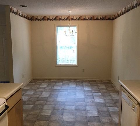 3rd image of 3202 Tyndall Dr
