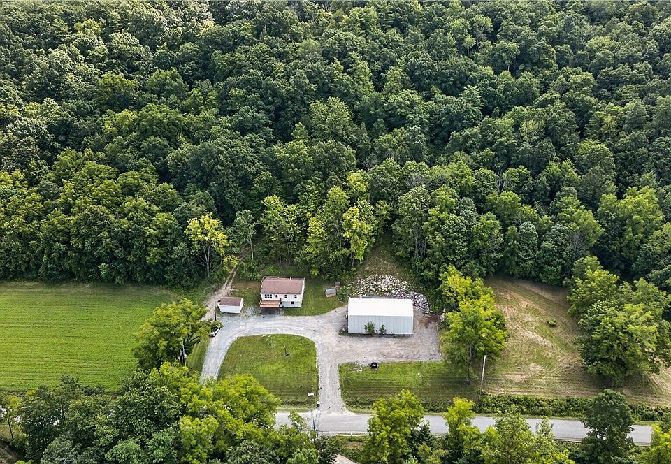 1st image of 10720 Poags Hole Rd
